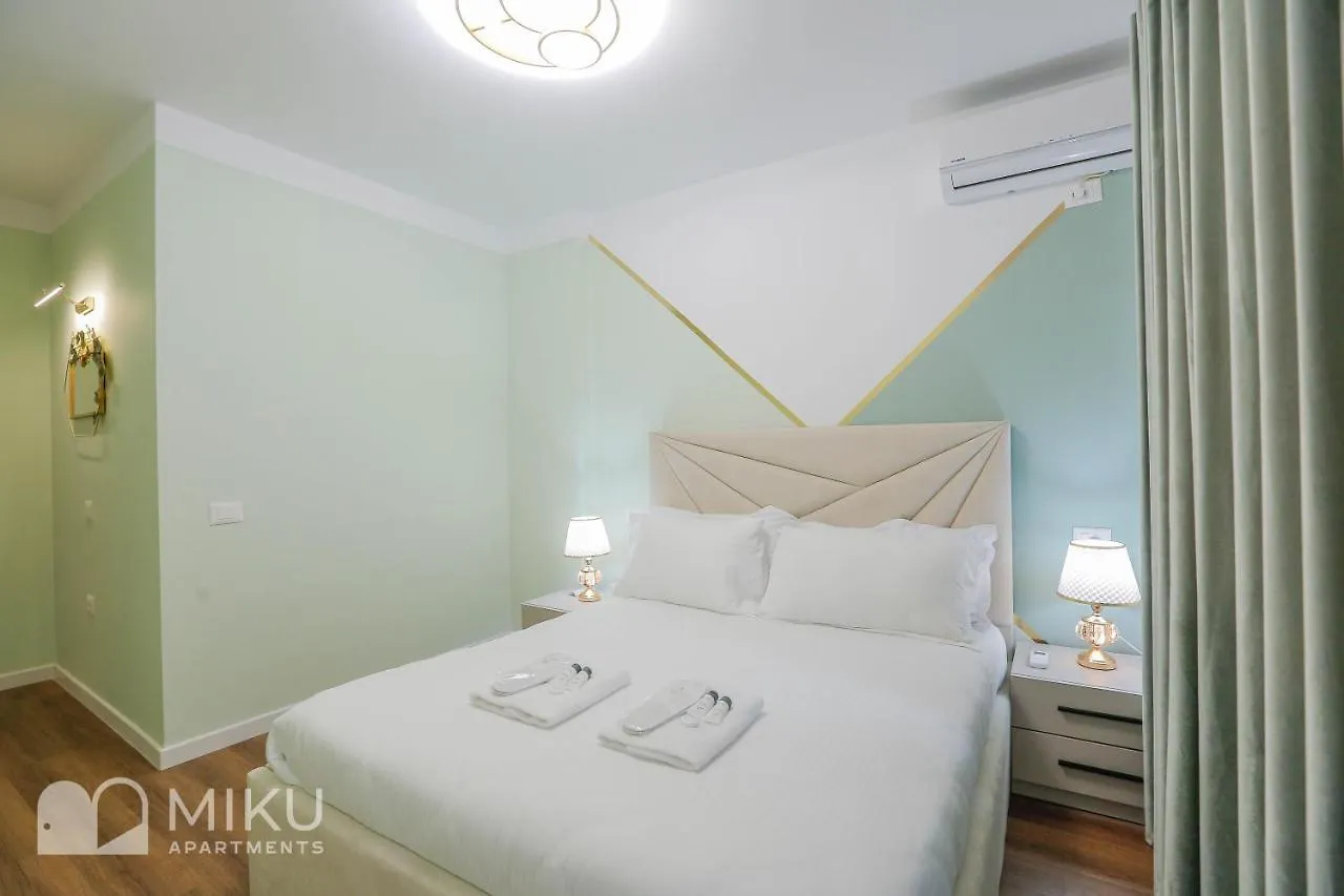 Miku Apartment - Lux 2Bd Apartment At City Center Tirana Albania