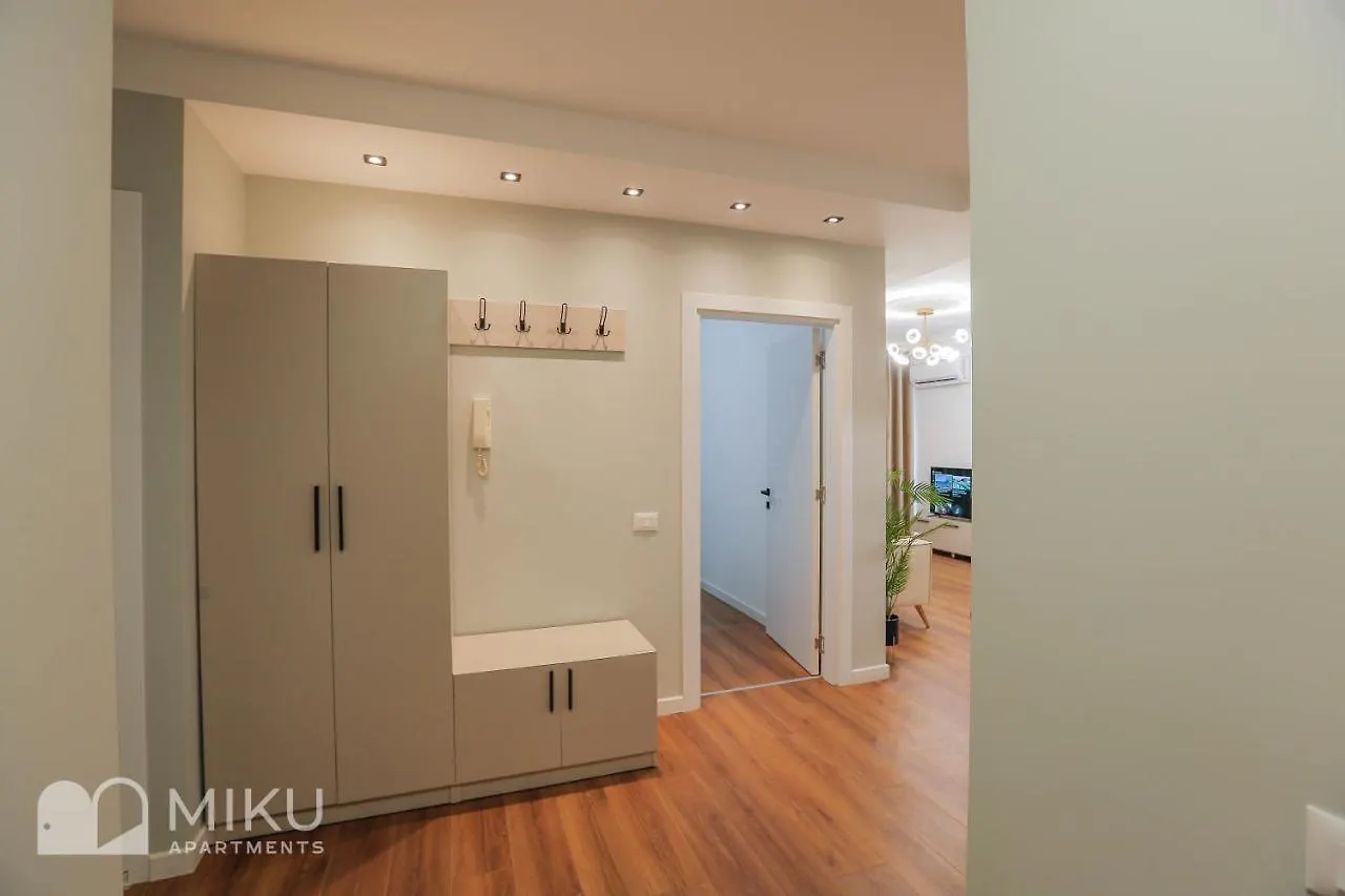 Miku Apartment - Lux 2Bd Apartment At City Center Tirana