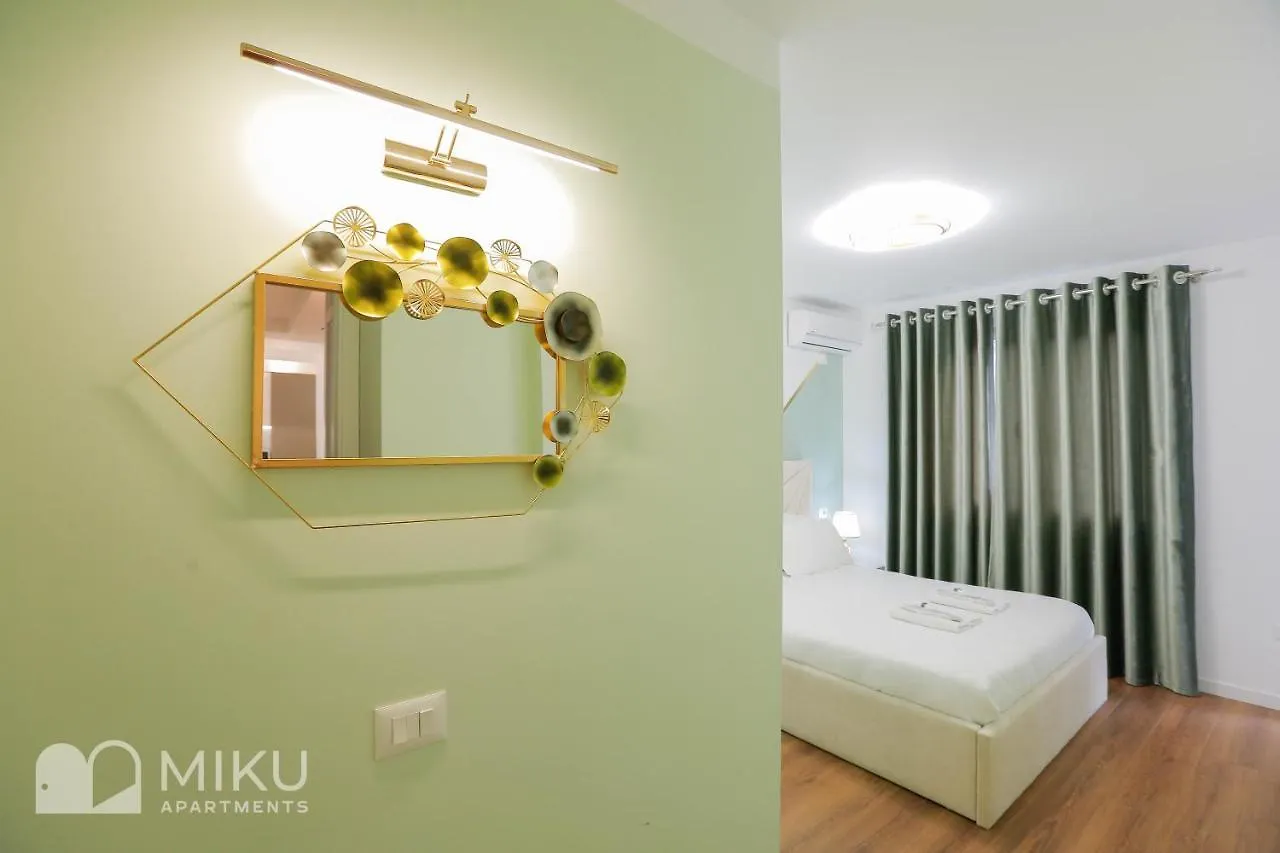 Miku Apartment - Lux 2Bd Apartment At City Center Tirana Albania